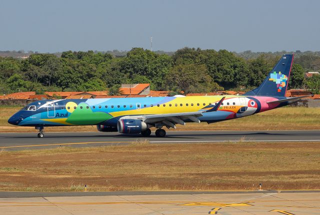 EMBRAER 195 (PR-AXH)