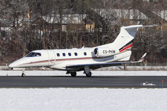 Embraer Phenom 300 (CS-PHW)