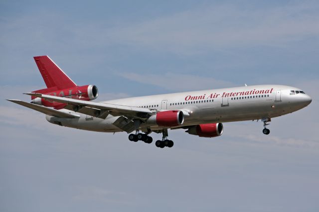 McDonnell Douglas DC-10 (N522AX)