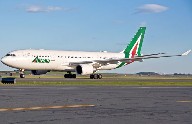 Airbus A330-200 (EI-EJM) - Giovanni Battista Tiepolo 