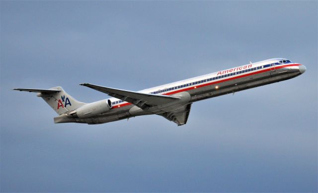 McDonnell Douglas MD-83 (N965TW)