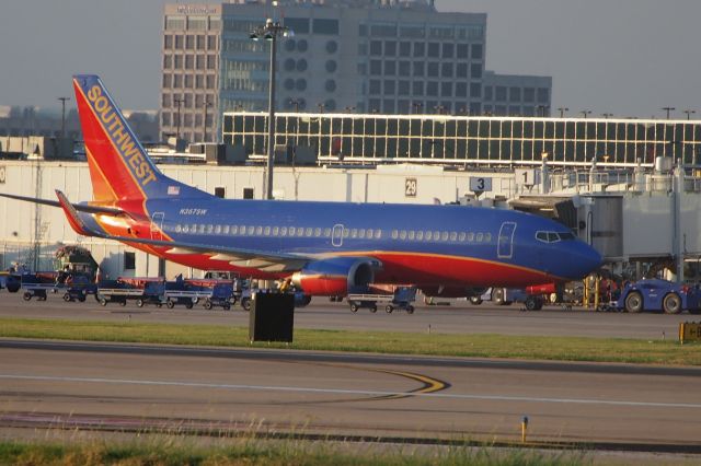 Boeing 737-700 (N367SW)