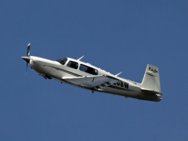 Mooney M-20 (N2208W) - Beautiful day to fly. 