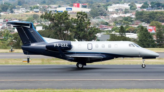 Embraer Phenom 300 (P4-ZZZ)