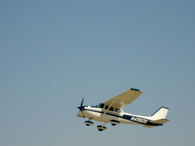 N4982E — - 1978 Cessna 172Nbr /Taking off from Fullerton