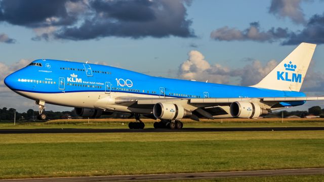 Boeing 747-400 (PH-BFW)