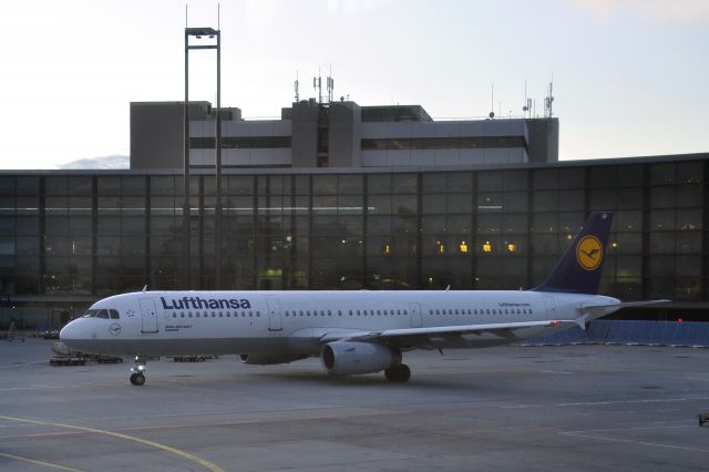 Airbus A321 (D-AISF) - Lufthansa Airbus A321-231 D-AISF in Frankfurt 