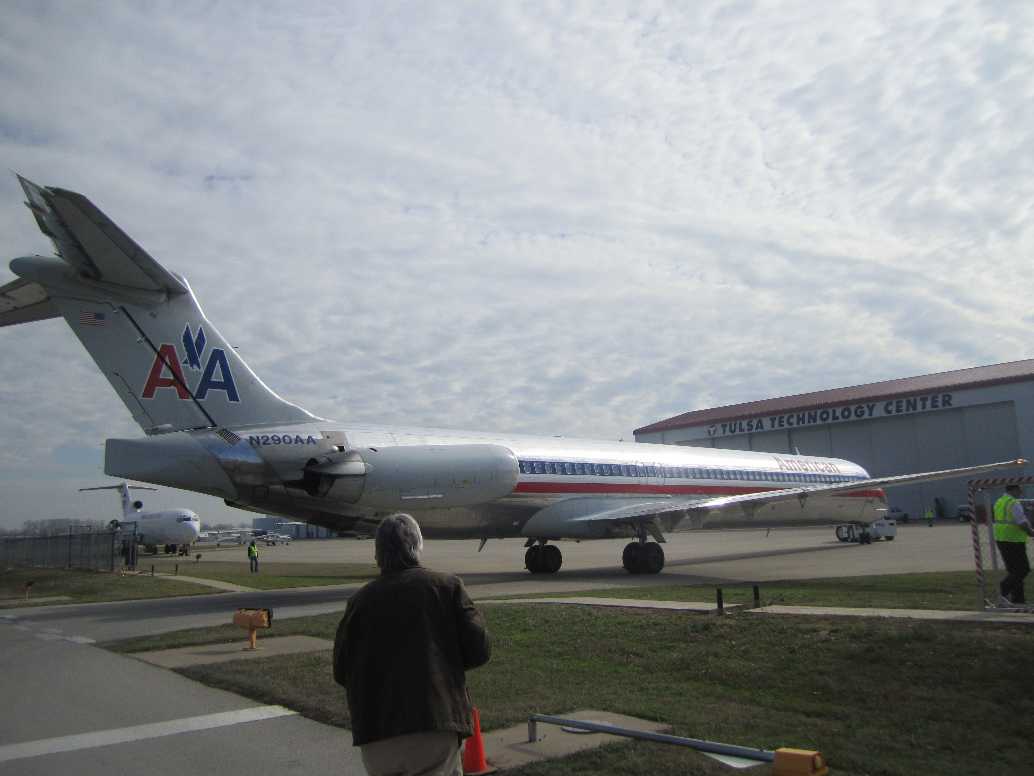 N290AA —