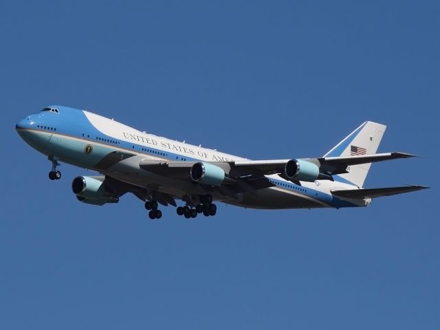 Boeing 747-200 (92-9000) - Air Force One arriving in Philly