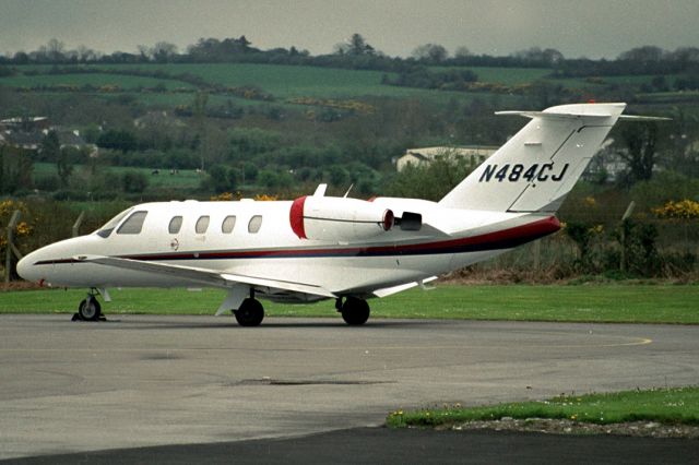 Cessna Citation CJ1 (N484CJ) - Seen here in Apr-03.  Reregistered F-HALO 9-Feb-06 then exported to Russia 17-Jan-12 where it became RA-67433.