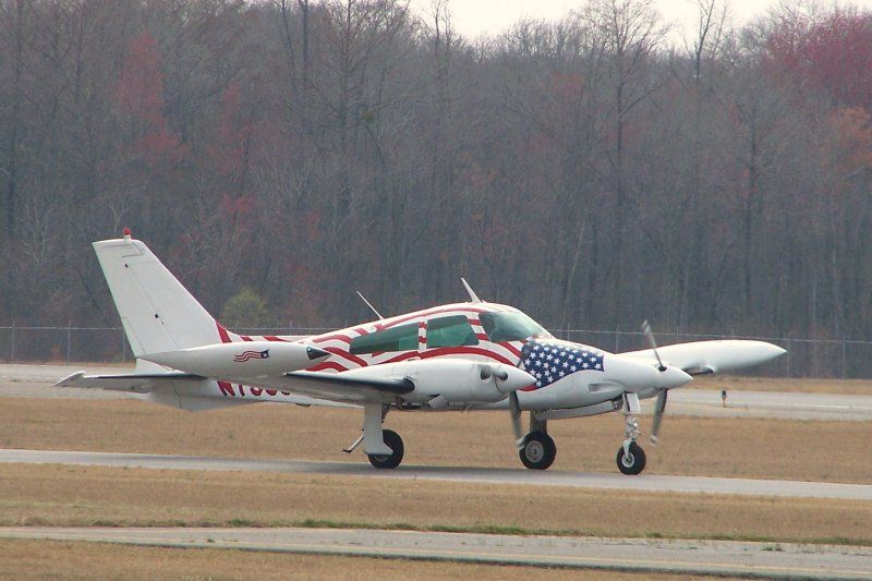 Cessna 310 (N7508Q)