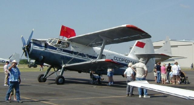 Antonov An-2 (N2445) - At the 2006 Annual Midlothian Pancake Breakfast.