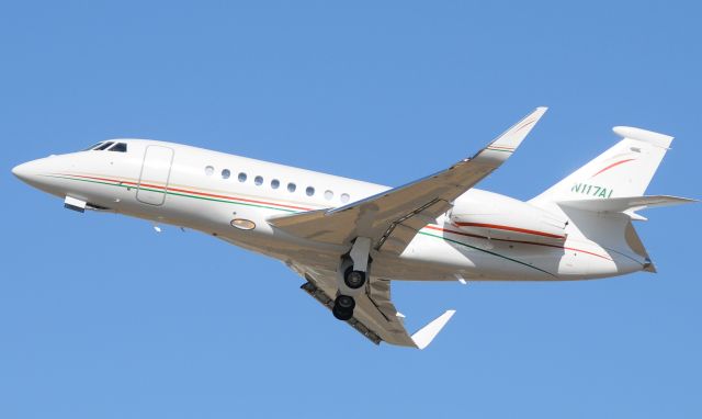 Dassault Falcon 2000 (N117AL)