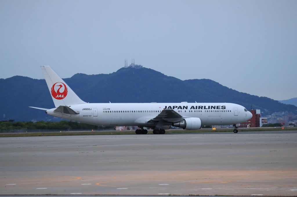 BOEING 767-300 (JA602J) - June 26th 2018:HND-HKD.