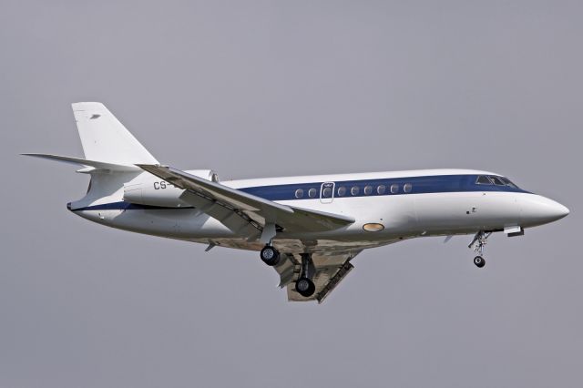 Dassault Falcon 2000 (CS-DLH)