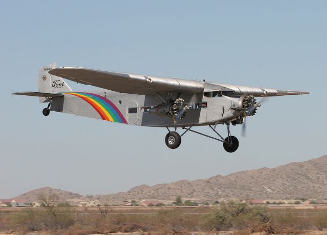 Ford Tri-Motor (N414H)