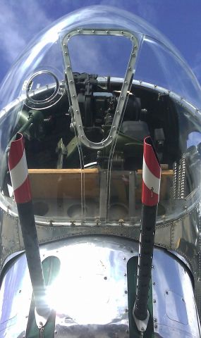 N483514 — - Boeing B-17 Flying Fortress - Sentimental Journey