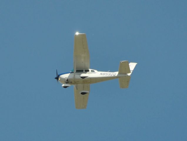 Beechcraft Baron (58) (N8592Q)