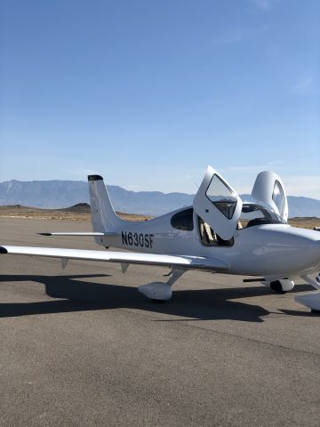 Cirrus SR-20 (N630SF)