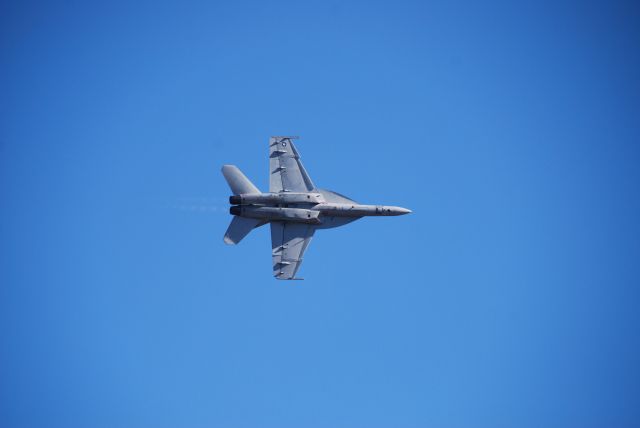 McDonnell Douglas FA-18 Hornet (16-6467)