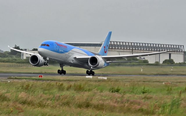 G-TUIC — - thomson 787 dep shannon 30/6/13.