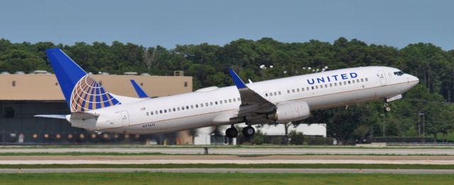 Boeing 737-900 (N71411)