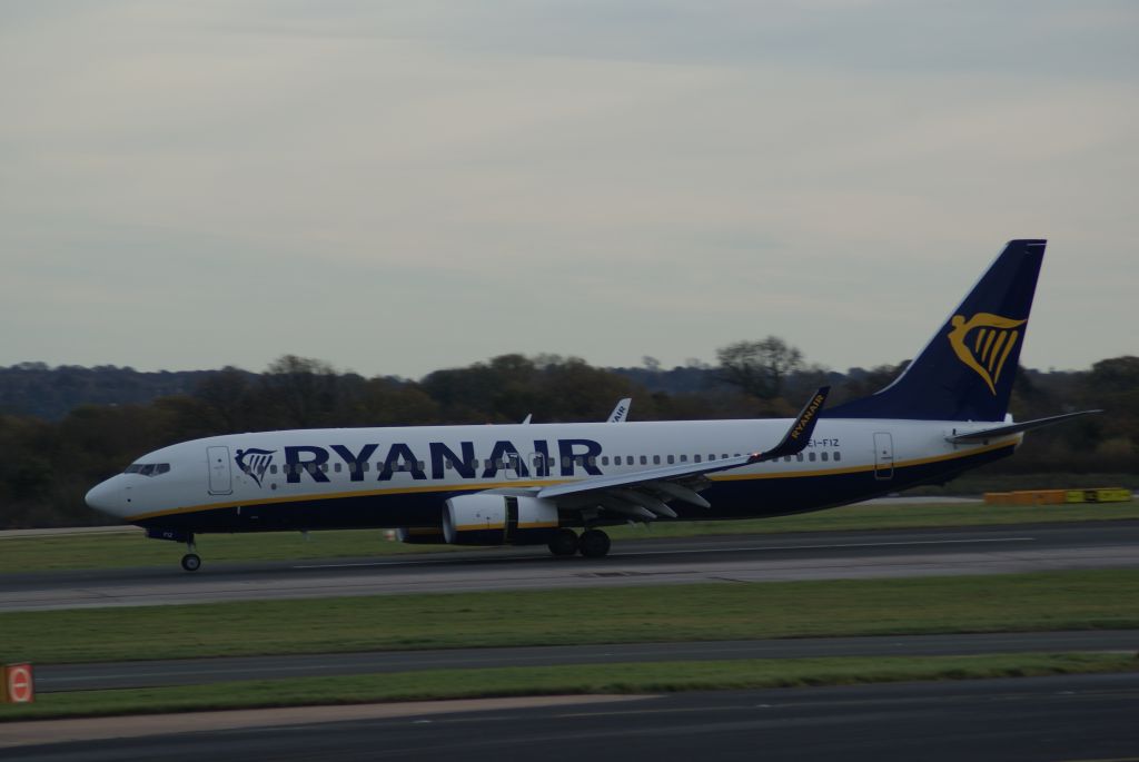 Boeing 737-800 (EI-FIZ) - Ryanair B737-8AS cn44709