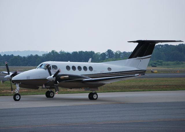 Beechcraft Super King Air 200 (N430DD) - DD AVIATION LLC - 8/3/10