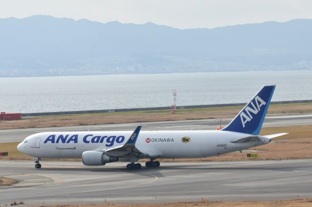 BOEING 767-300 (JA605F)