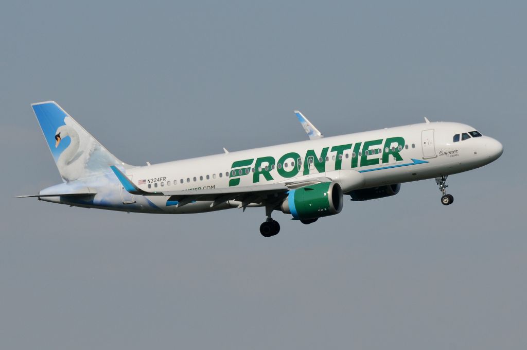 Airbus A320 (N324FR) - Summer the Swan doing the Potomac River approach heading for Washington-Nationals runway 19