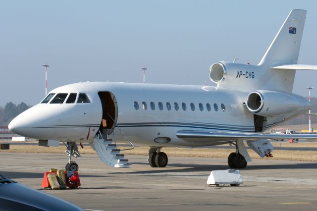 Dassault Falcon 900 (VP-CHG)