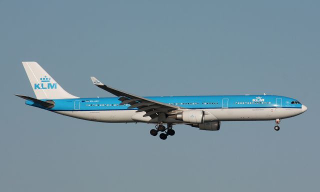 Airbus A330-300 (PH-AKE)