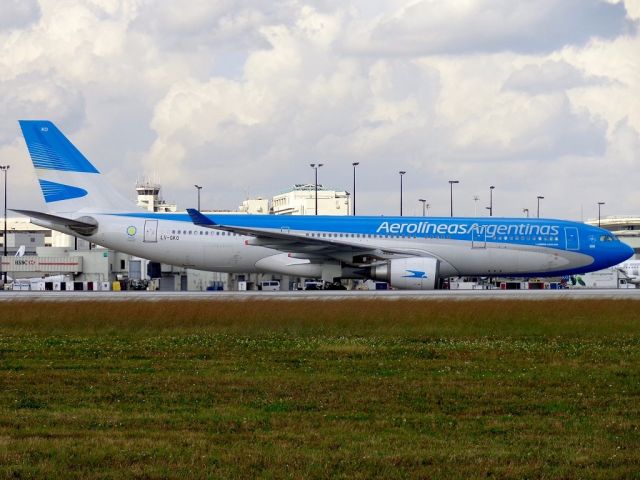 Airbus A330-200 (LV-GKO)