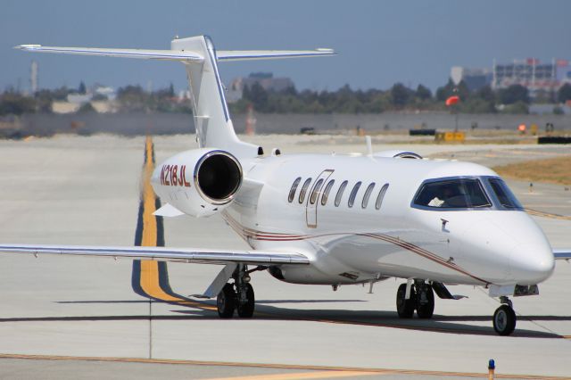 Learjet 45 (N218JL)