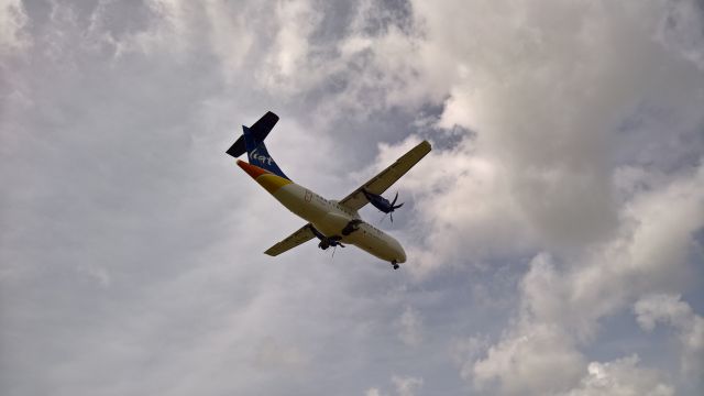 Aerospatiale ATR-42-300 (V2-LIF)