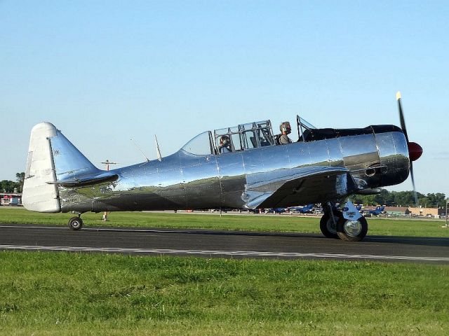 North American T-6 Texan (N81854)