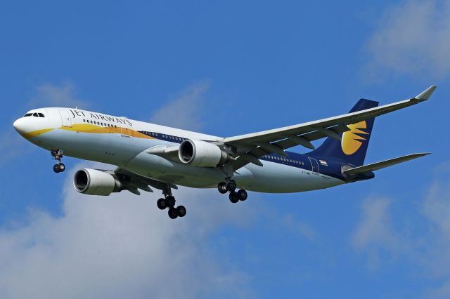 Airbus A330-200 (VT-JWQ)