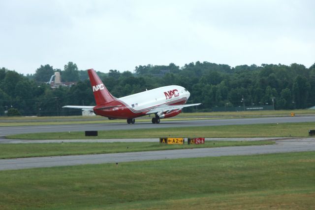 Boeing 737-200 (N321DL)