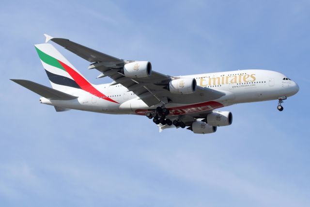 Airbus A380-800 (A6-EVK) - 'Emirates 8 Echo Romeo Super' from Dubai landing on 31R