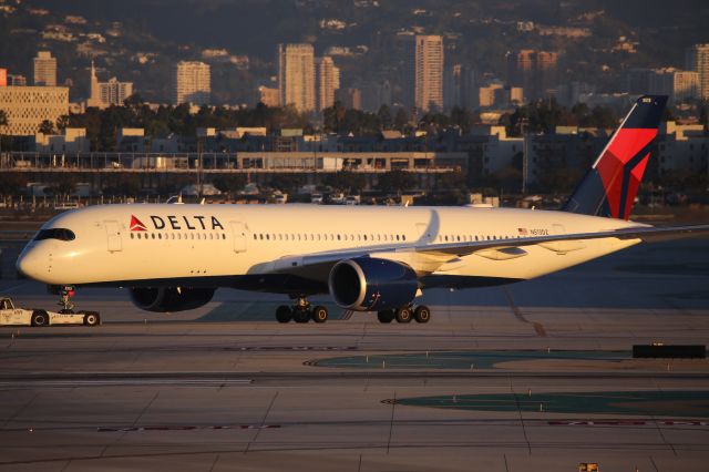 Airbus A350-900 (N513DZ)