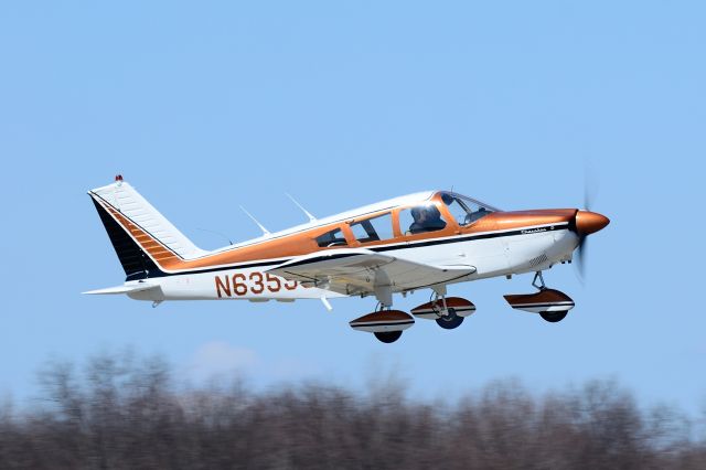 Piper Cherokee (N6359J) - Departing Runway 8