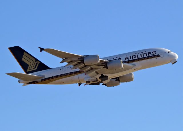 Airbus A380-800 (9V-SKL) - a rel=nofollow href=http://flightaware.com/live/flight/9VSKL/history/20141018/2245Z/KLAX/RJAAhttps://flightaware.com/live/flight/9VSKL/history/20141018/2245Z/KLAX/RJAA/a