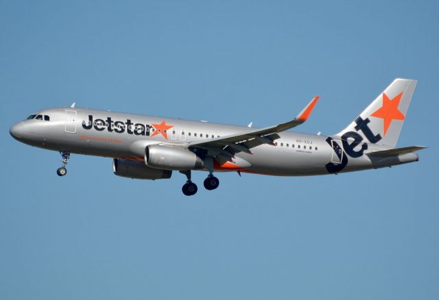 Airbus A320 (VH-XSJ)