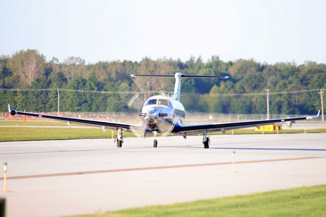 Pilatus PC-12 (N519TV) - A Toledo regular taxiing out for departure, bound for Cleveland on a bright Sunday morning (26 Sep 2021. 