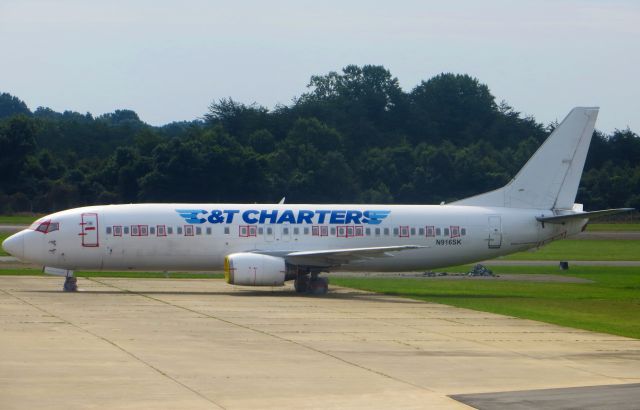 BOEING 737-400 (N916SK) - C&T Charters 737-400 8/13/13