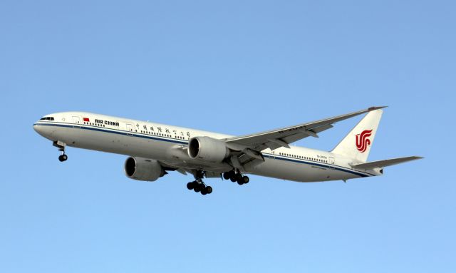 BOEING 777-300ER (B-2031)