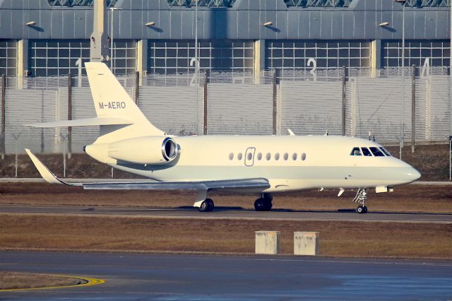 Dassault Falcon 2000 (M-AERO)