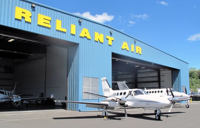 Cessna Conquest 1 (N425RF) - A fast aircraft. At the RELIANT AIR RAMP. RELIANT AIR has the lowest fuel price on the Danbury (KDXR) airport.