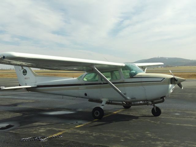 Cessna Skyhawk (N51577)