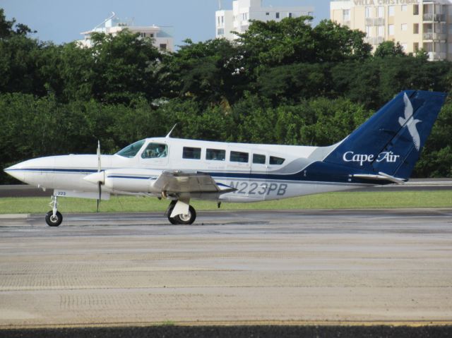 Cessna 402 (N223PB)